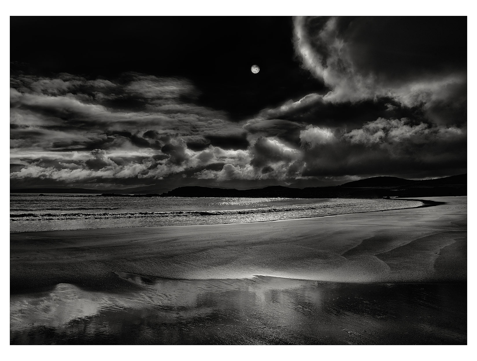 moon-and-sea-1
